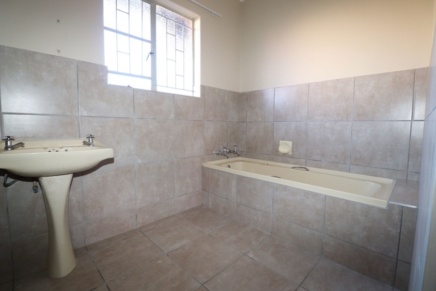 To Let 3 Bedroom Property for Rent in Meiringspark North West